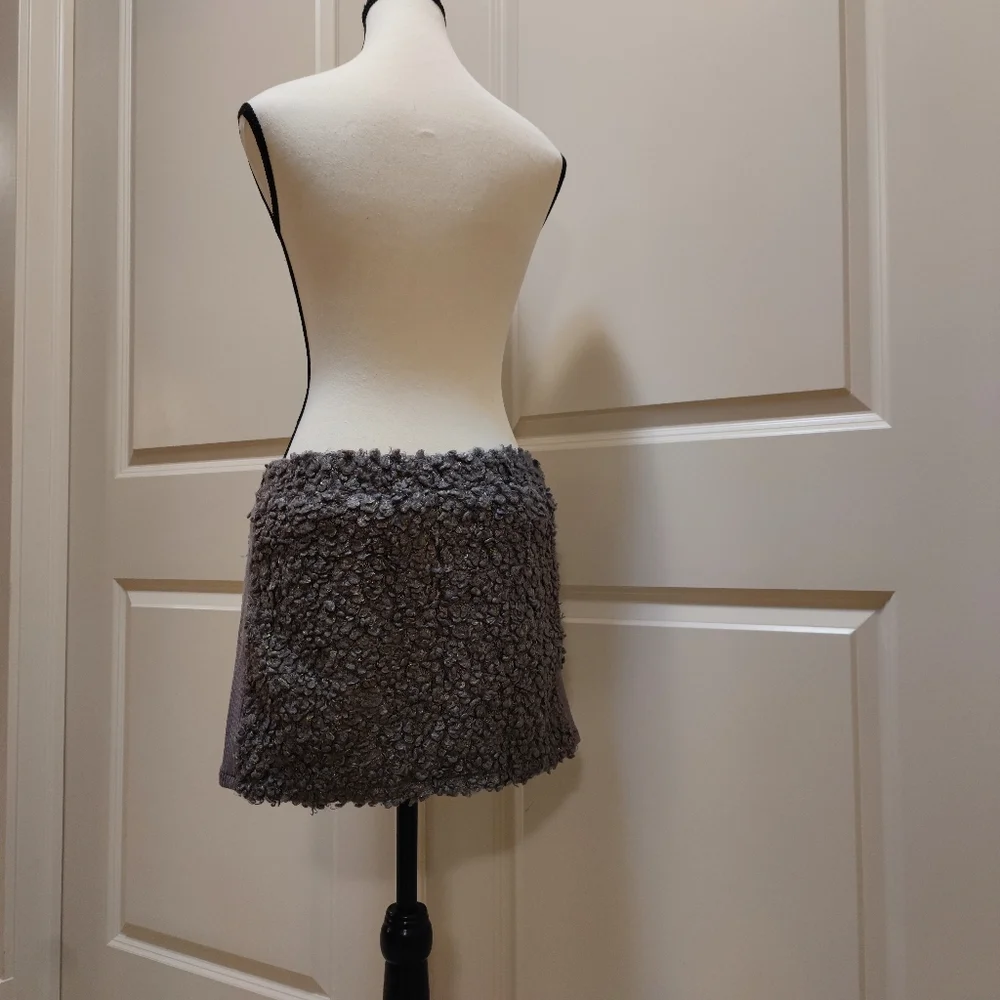 Spring / Fall Mini Skirt - Picture 4 of 12